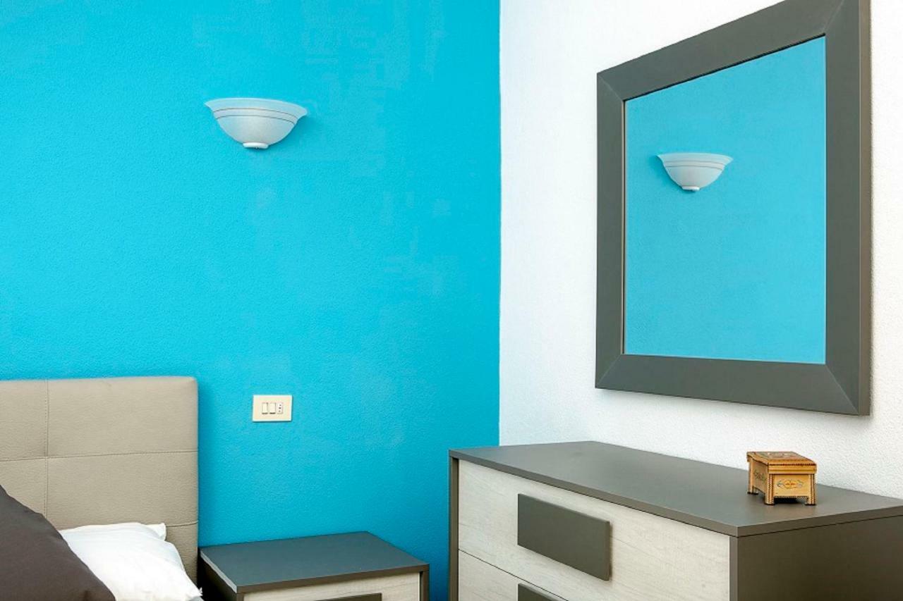Appartamento Bilocale Via Umbria Santa Teresa di Gallura Esterno foto